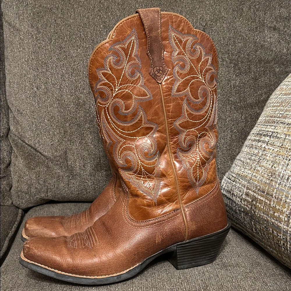 ARIAT Women’s  Brown Leather Western Boots - Picture 2 of 11